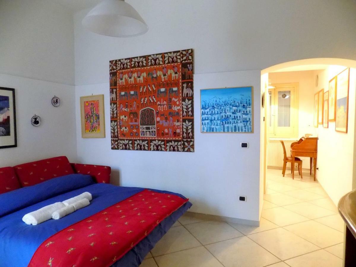 Wonderful Apartment - 5 Minutes Walking From The Beach Bari Exterior photo